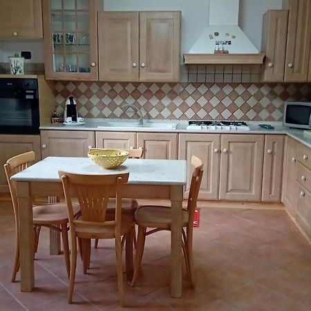 Casa Antonella Appartement Porto Torres Buitenkant foto
